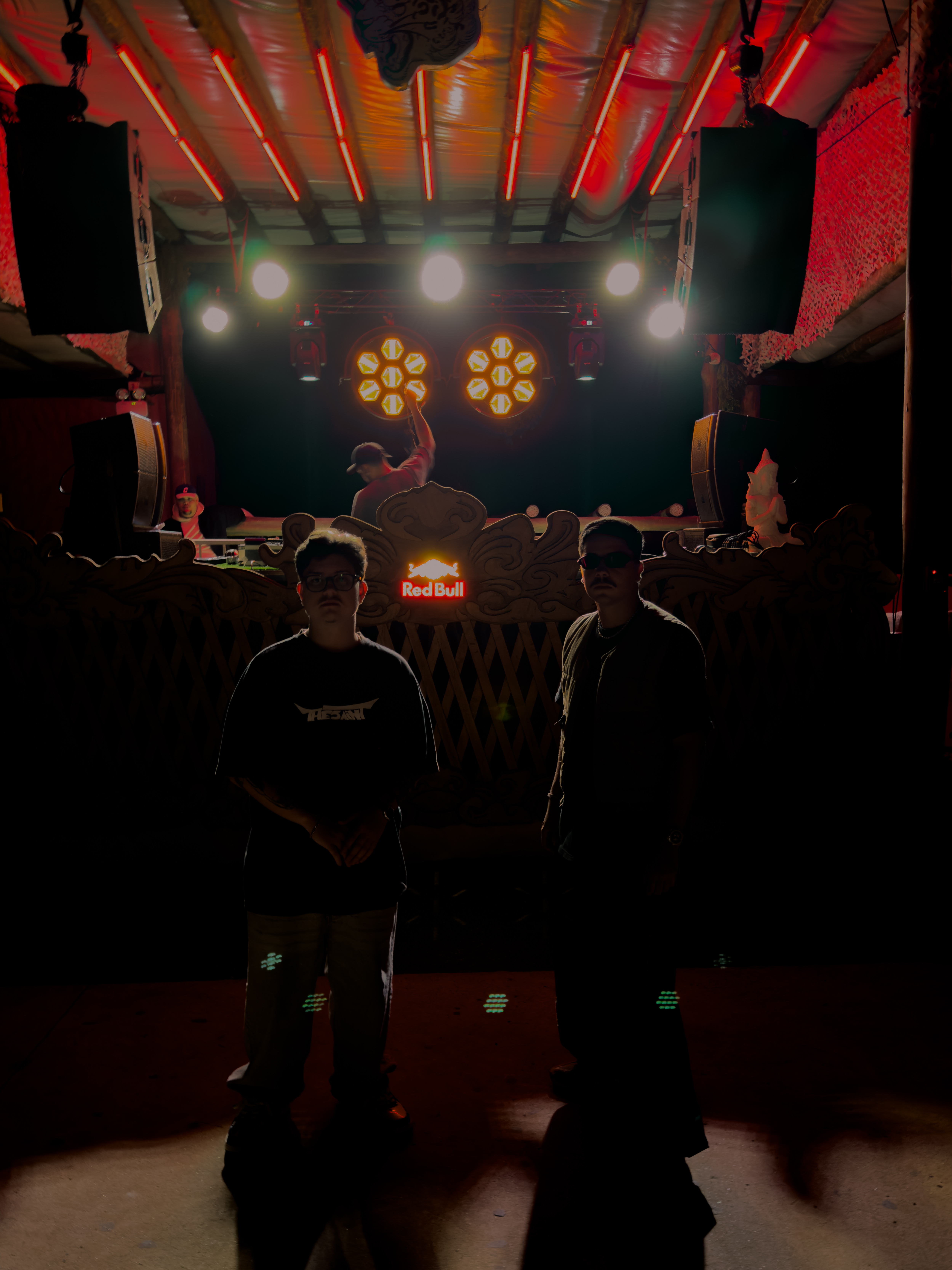 Wo Runmore Live at Douha Club, Brazil.